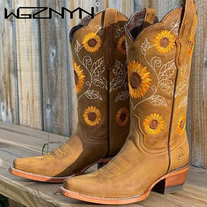 Embroidery Designer - Designer feminino café marrom bordado botas
