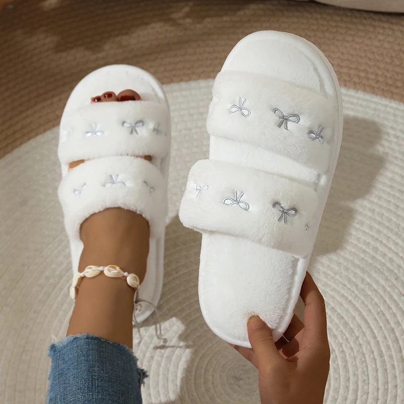 Chinelo Feminino de Plataforma - Embroidery Designer avaliação e preço