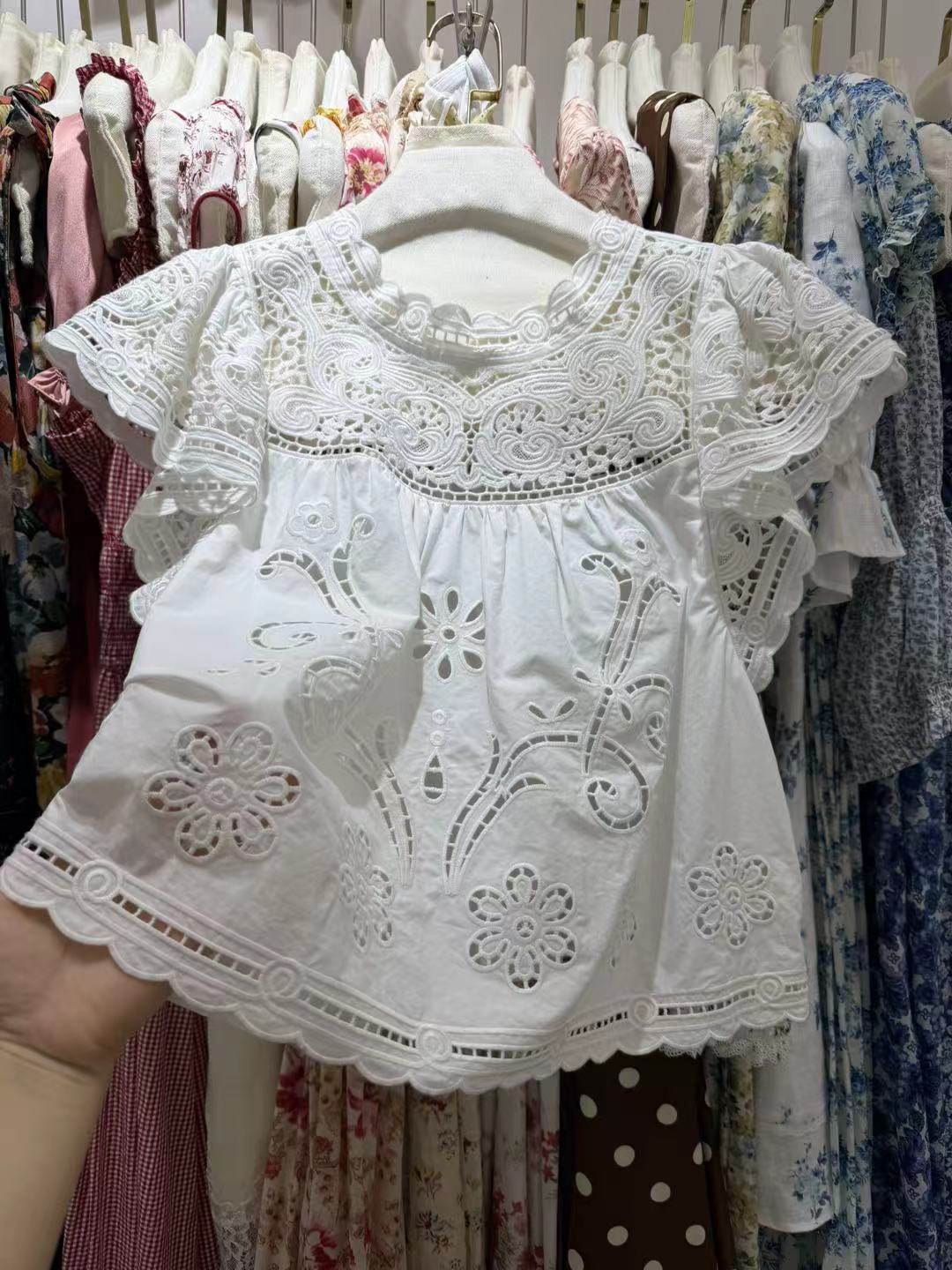 Camisa Feminina de Algodão com - Embroidery Uniform avaliação e preço
