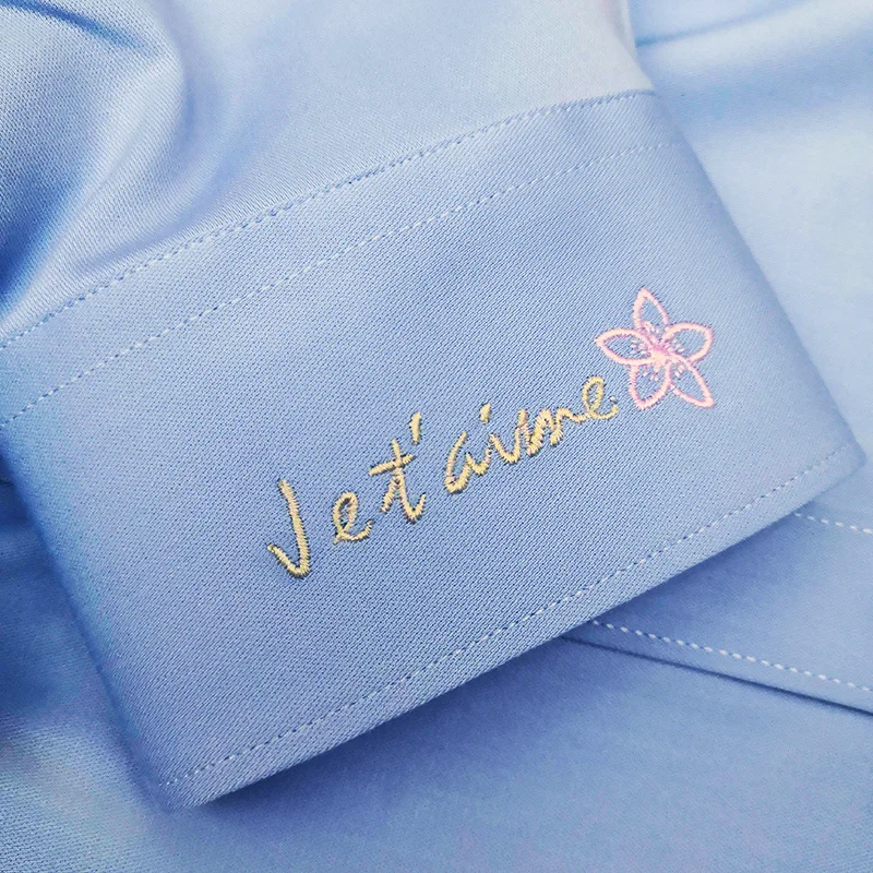 Camisa de Luxo Branca com Logo - Embroidery Name Designs avaliação e preço