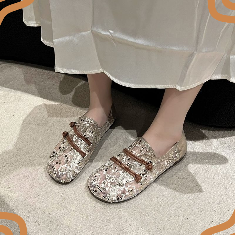 Sapatos Femininos Retrô, Mocas - Embroidery Designer avaliação e preço